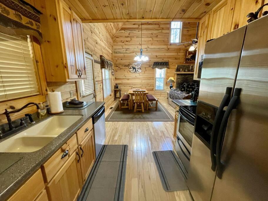2 Bed Cabin Hot Tub Close To Helen #16 ภายนอก รูปภาพ
